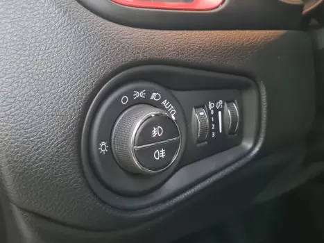 JEEP Renegade 2.0 16V 4P TURBO DIESEL TRAILHAWK 4X4 AUTOMTICO, Foto 17