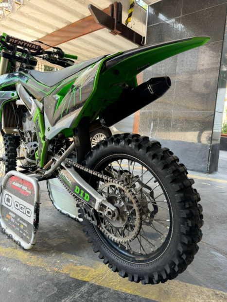 KAWASAKI KX 250 F , Foto 3