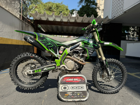 KAWASAKI KX 250 F , Foto 6