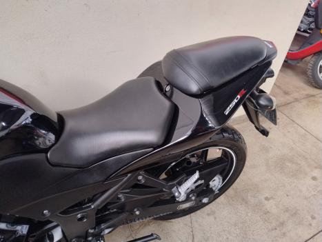 KAWASAKI Ninja 250 R, Foto 5