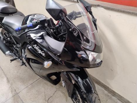 KAWASAKI Ninja 250 R, Foto 9
