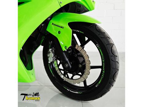 KAWASAKI Ninja 250 R, Foto 3
