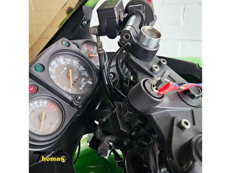 KAWASAKI Ninja 250 R, Foto 9