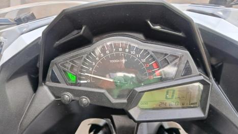 KAWASAKI Ninja 300 , Foto 11