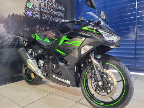 KAWASAKI Ninja 400 , Foto 3