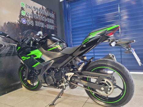 KAWASAKI Ninja 400 , Foto 5