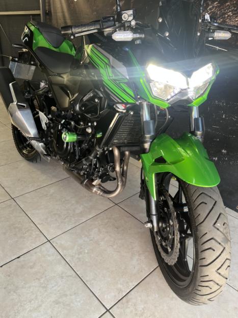 KAWASAKI Z 400 ABS, Foto 3