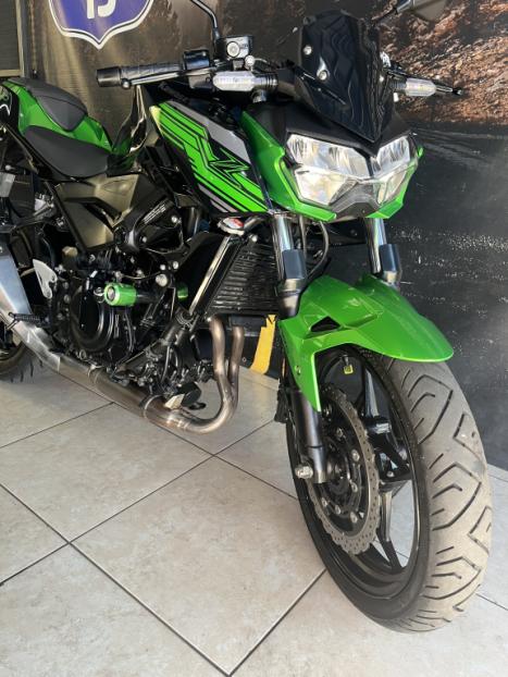 KAWASAKI Z 400 ABS, Foto 4
