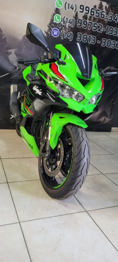 KAWASAKI ZX-4R , Foto 3