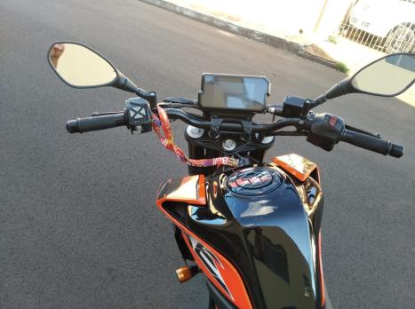 KTM 390 Duke , Foto 1