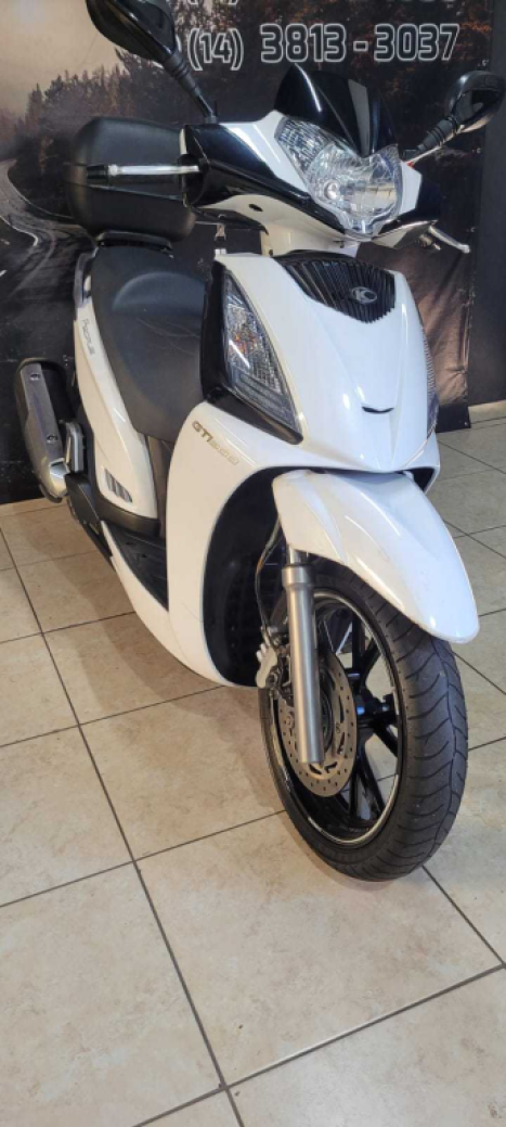 KYMCO People GT 300i ABS, Foto 2