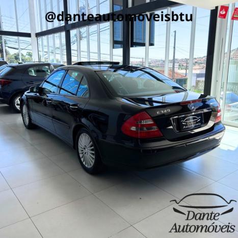 MERCEDES-BENZ E 320 3.2 V6 4P CLASSIC AUTOMTICO, Foto 4