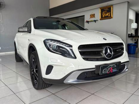 MERCEDES-BENZ GLA 200 1.6 16V 4P FLEX CGI VISION TURBO AUTOMTICO, Foto 3