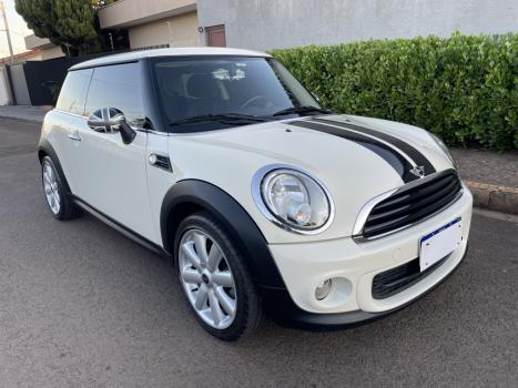 MINI Cooper 1.6 16V ONE, Foto 1