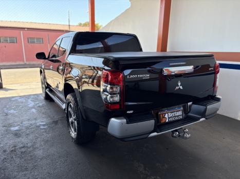 MITSUBISHI L 200 2.5 SPORT HPE 4X4 CABINE DUPLA TURBO INTECOOLER, Foto 3