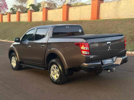 MITSUBISHI L 200 Savana 3.2 16V 4P 4X4 TURBO DIESEL INTECOOLER AUTOMTICO, Foto 7