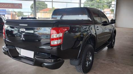 MITSUBISHI L 200 Triton 2.4 16V SPORT HPE 4X4 CABINE DUPLA TURBO DIESEL AUTOMTICO, Foto 5