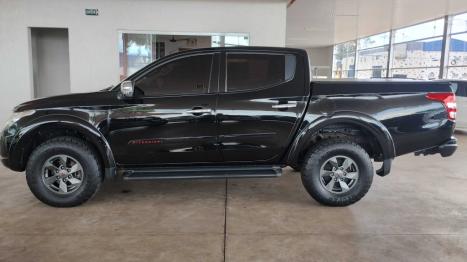 MITSUBISHI L 200 Triton 2.4 16V SPORT HPE 4X4 CABINE DUPLA TURBO DIESEL AUTOMTICO, Foto 6