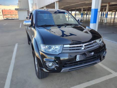 MITSUBISHI L 200 Triton 3.5 V6 HPE 4X4 FLEX CABINE DUPLA AUTOMTICO, Foto 4