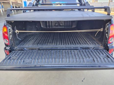 MITSUBISHI L 200 Triton 3.5 V6 HPE 4X4 FLEX CABINE DUPLA AUTOMTICO, Foto 15