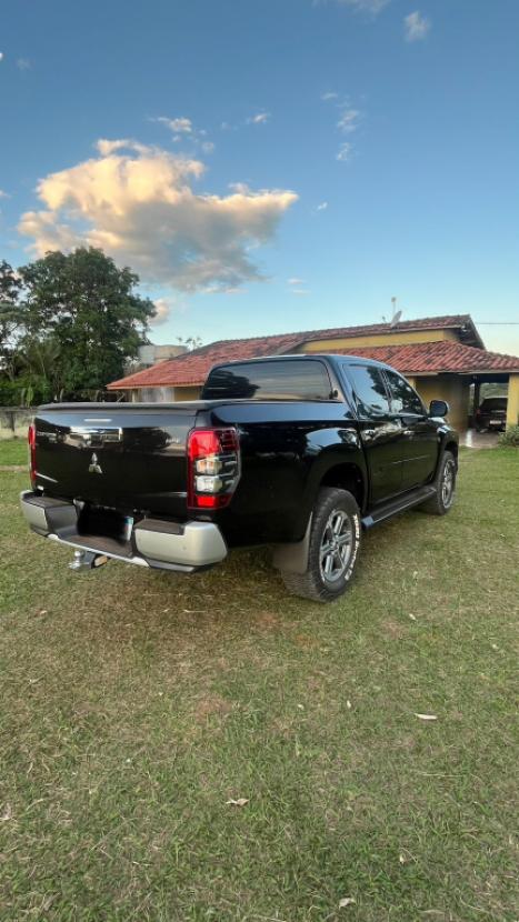 MITSUBISHI L 200 Triton 2.4 16V SPORT HPE 4X4 CABINE DUPLA TURBO DIESEL AUTOMTICO, Foto 5