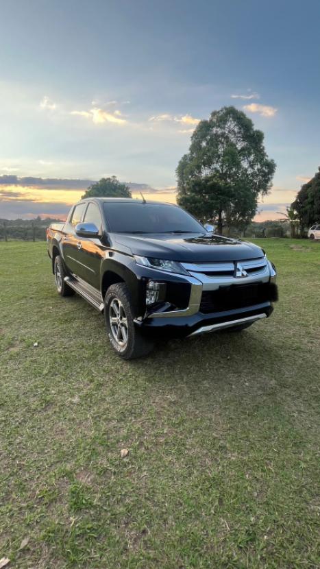 MITSUBISHI L 200 Triton 2.4 16V SPORT HPE 4X4 CABINE DUPLA TURBO DIESEL AUTOMTICO, Foto 6