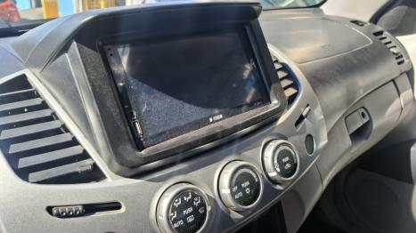 MITSUBISHI L 200 Triton 3.2 16V HPE 4X4 CABINE DUPLA TURBO DIESEL INTERCOOLER, Foto 9