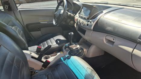 MITSUBISHI L 200 Triton 3.2 16V HPE 4X4 CABINE DUPLA TURBO DIESEL INTERCOOLER, Foto 10