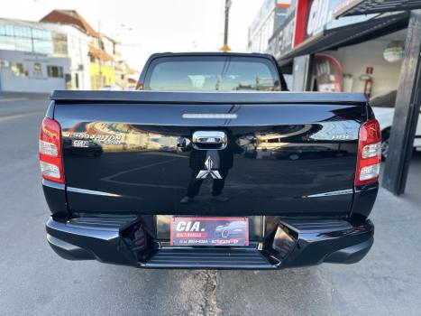 MITSUBISHI L 200 Triton 2.4 16V SPORT HPE TOP 4X4 CABINE DUPLA TURBO DIESEL AUTOMTICO, Foto 6
