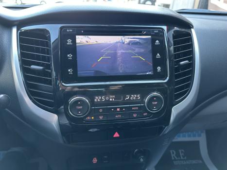 MITSUBISHI L 200 Triton 2.4 16V SPORT HPE TOP 4X4 CABINE DUPLA TURBO DIESEL AUTOMTICO, Foto 15