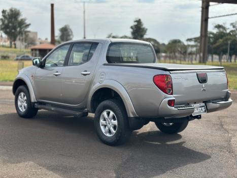 MITSUBISHI L 200 Triton 2.4 16V FLEX HLS CABINE DUPLA, Foto 3