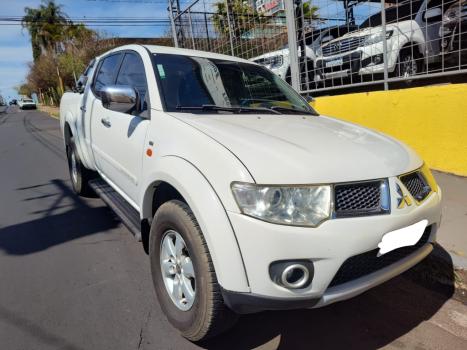 MITSUBISHI L 200 Triton 3.2 16V HPE 4X4 CABINE DUPLA TURBO DIESEL INTERCOOLER AUTOMTICO, Foto 2