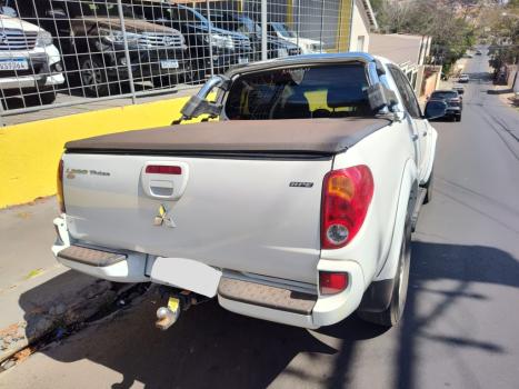 MITSUBISHI L 200 Triton 3.2 16V HPE 4X4 CABINE DUPLA TURBO DIESEL INTERCOOLER AUTOMTICO, Foto 3