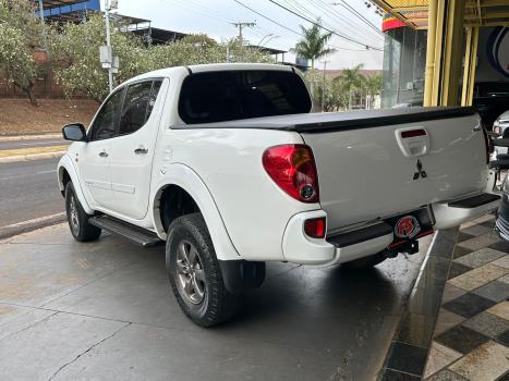 MITSUBISHI L 200 Triton 3.2 16V HPE 4X4 CABINE DUPLA TURBO DIESEL INTERCOOLER AUTOMTICO, Foto 4