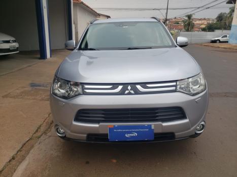 MITSUBISHI Outlander 3.0 V6 24V 4P GT 4X4 AUTOMTICO, Foto 2