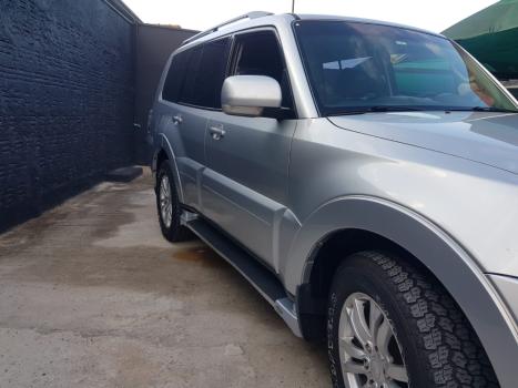 MITSUBISHI Pajero 3.2 16V 4P 4X4 7 LUGARES HPE TURBO DIESEL INTERCOOLER AUTOMTICO, Foto 2