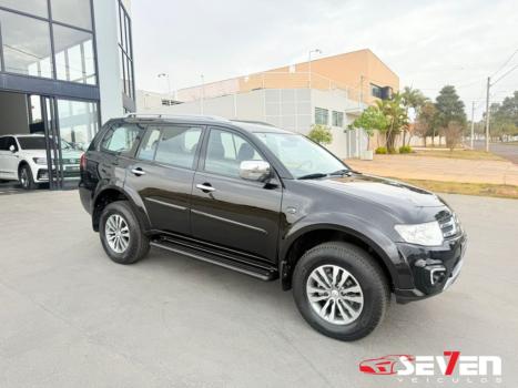 MITSUBISHI Pajero 3.2 16V 4P 4X4 7 LUGARES HPE TURBO DIESEL INTERCOOLER AUTOMTICO, Foto 2