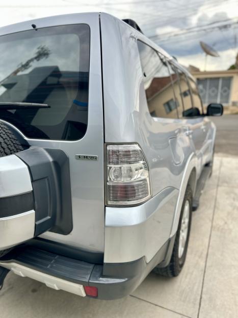 MITSUBISHI Pajero Full 3.8 V6 24V GLS 4X4 AUTOMTICO, Foto 6