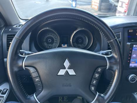 MITSUBISHI Pajero Full 3.2 16V HPE 4X4 TURBO DIESEL INTERCOOLER AUTOMTICO, Foto 19