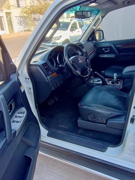 MITSUBISHI Pajero Full 3.2 16V 4P HPE 4X4 TURBO DIESEL INTERCOOLER AUTOMTICO, Foto 9