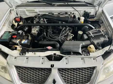 MITSUBISHI Pajero TR4 2.0 16V 4P, Foto 11