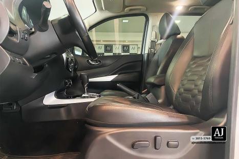 NISSAN Frontier 2.3 16V PLATINUM CABINE DUPLA 4X4 BI-TURBO DIESEL AUTOMTICO, Foto 13