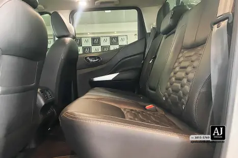 NISSAN Frontier 2.3 16V PLATINUM CABINE DUPLA 4X4 BI-TURBO DIESEL AUTOMTICO, Foto 14
