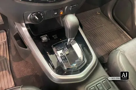 NISSAN Frontier 2.3 16V PLATINUM CABINE DUPLA 4X4 BI-TURBO DIESEL AUTOMTICO, Foto 15