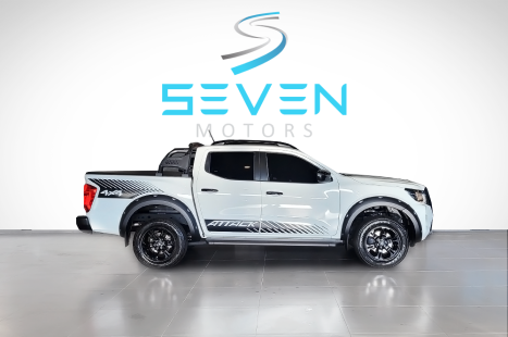 NISSAN Frontier 2.3 ATTACK CABINE DUPLA 4X4 BI-TURBO DIESEL AUTOMTICO, Foto 4