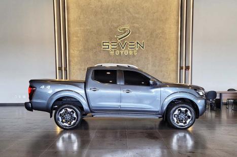 NISSAN Frontier 2.3 16V PLATINUM CABINE DUPLA 4X4 BI-TURBO DIESEL AUTOMTICO, Foto 4