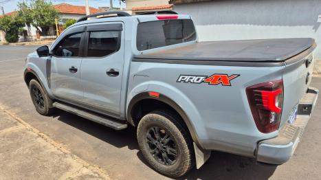 NISSAN Frontier 2.3 16V PRO4X CABINE DUPLA 4X4 BI-TURBO DIESEL AUTOMTICO, Foto 4