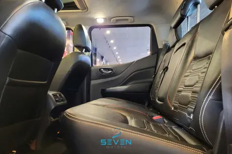 NISSAN Frontier 2.3 16V PRO4X CABINE DUPLA 4X4 BI-TURBO DIESEL AUTOMTICO, Foto 13