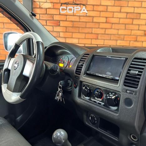 NISSAN Frontier 2.5 XE 4X4 TURBO DIESEL CABINE DUPLA, Foto 2