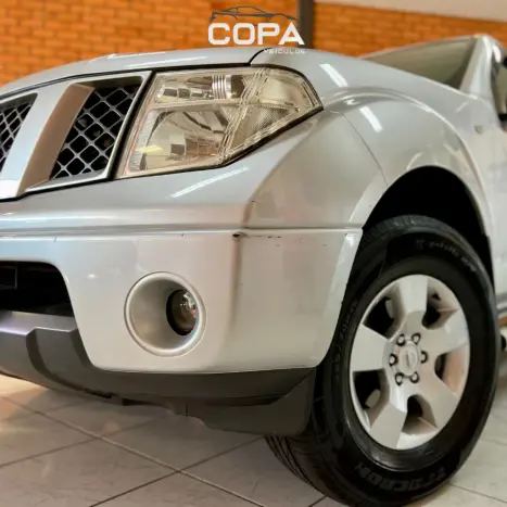 NISSAN Frontier 2.5 XE 4X4 TURBO DIESEL CABINE DUPLA, Foto 10